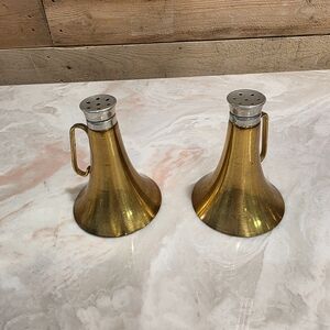 Brass Trumpet Bell Salt and Pepper Shakers - Gold Tone